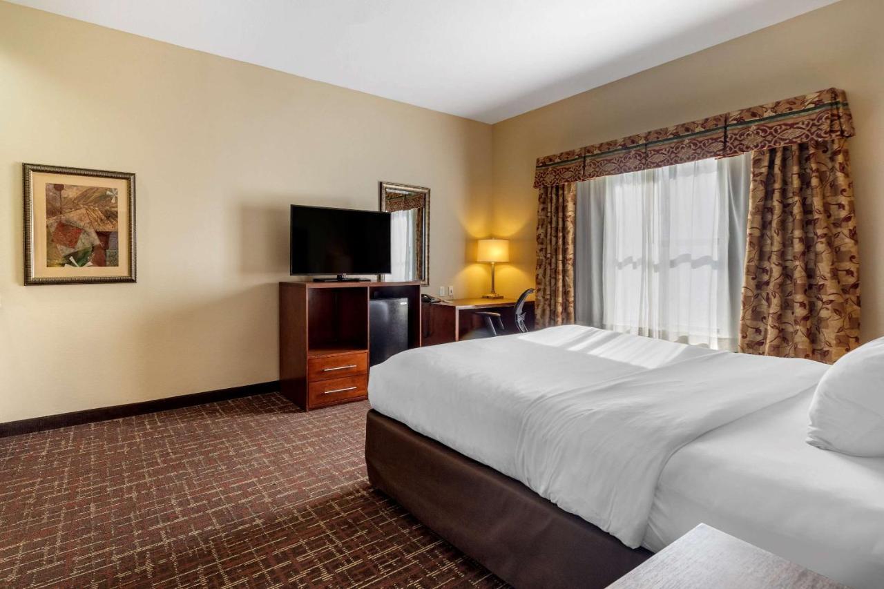 Comfort Inn & Suites Shawnee North Near I-40 Zewnętrze zdjęcie