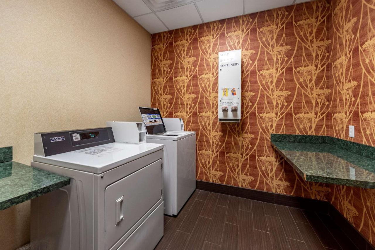 Comfort Inn & Suites Shawnee North Near I-40 Zewnętrze zdjęcie
