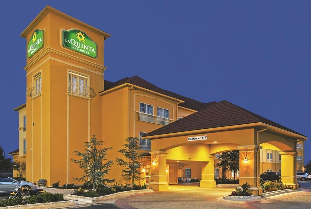 Comfort Inn & Suites Shawnee North Near I-40 Zewnętrze zdjęcie
