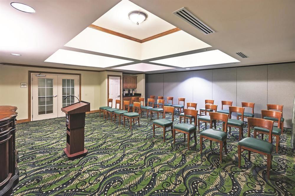 Comfort Inn & Suites Shawnee North Near I-40 Zewnętrze zdjęcie