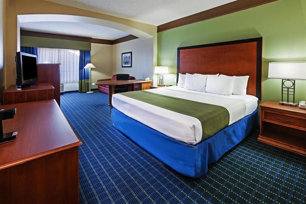 Comfort Inn & Suites Shawnee North Near I-40 Zewnętrze zdjęcie